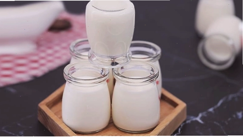 Ly sữa chua úp ngược mịn dẻo không đổ