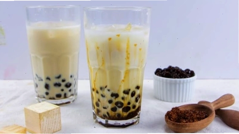 Ly sữa tươi trân châu đường đen hấp dẫn