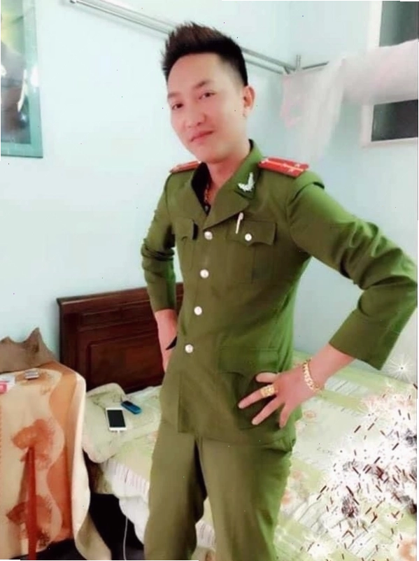 Meme về tình huống trốn chạy khỏi sự truy quét của công an