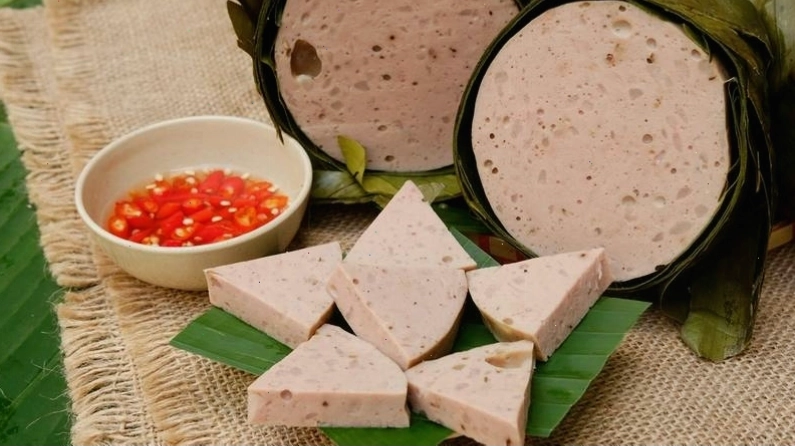 Miếng giò lụa Ước Lễ trắng ngần, thơm ngon