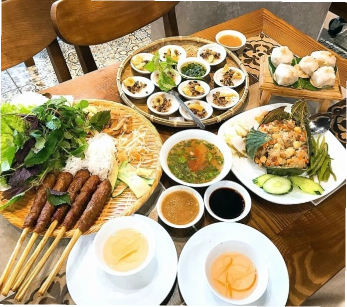 Món ăn xứ Huế tại quán Nét Huế