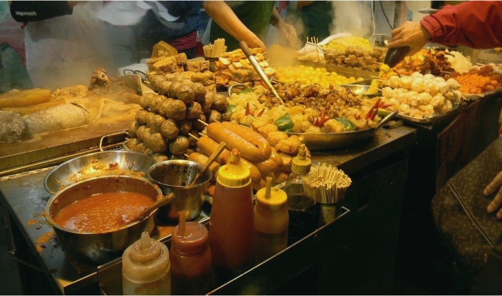 Món ngon ẩm thực đường phố TPHCM hấp dẫn thực khách