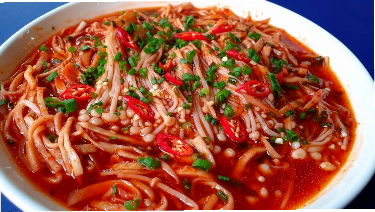 Nấm kim châm sốt canh đậm đà hương vị