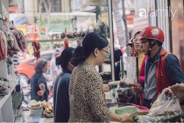 Nguyên liệu tươi ngon cho món giò lụa truyền thống