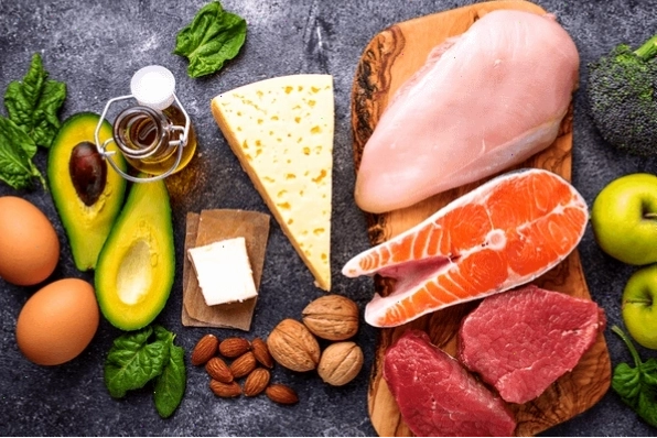Những thực phẩm nên ăn và nên tránh trong thực đơn Low Carb