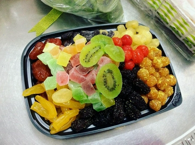 Nồi lẩu bò Ba Toa Đà Lạt hấp dẫn với thịt bò tươi và rau xanh