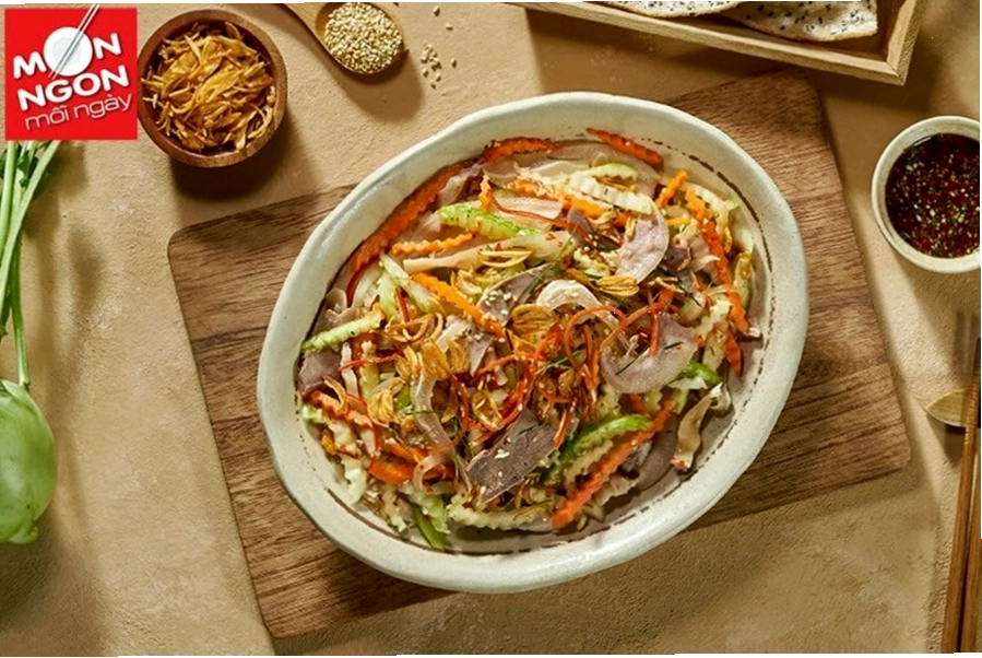Nộm là món đặc trưng của miền Bắc, thường xuất hiện trong mâm cỗ Tết
