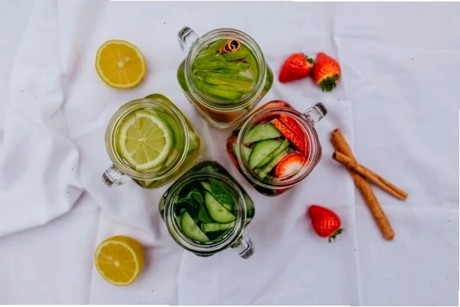 Phụ nữ áp dụng chế độ Eat Clean có làn da tươi trẻ