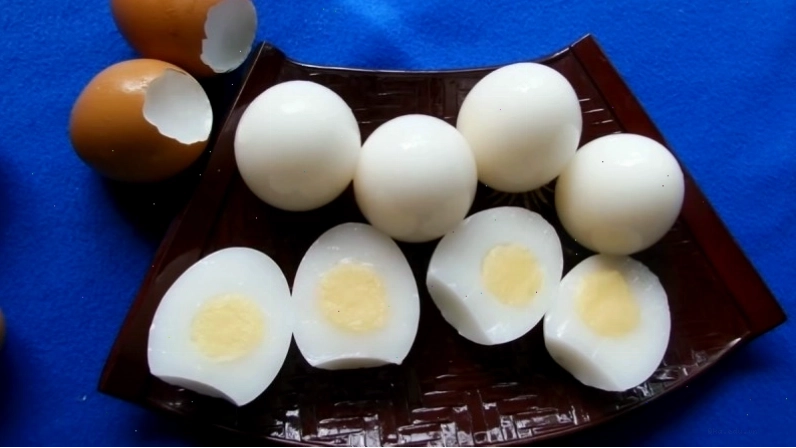Rau câu trứng với hình dáng giống hệt lòng đỏ trứng