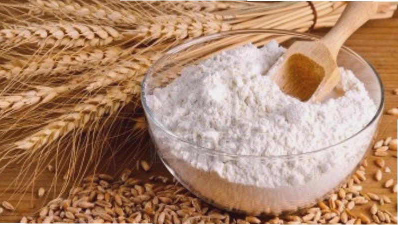 So sánh bột năng và bột mì khi pha với nước