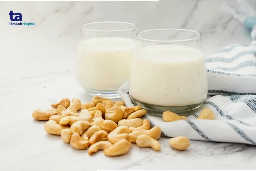 Sữa hạt tốt cho người bị mụn nội tiết