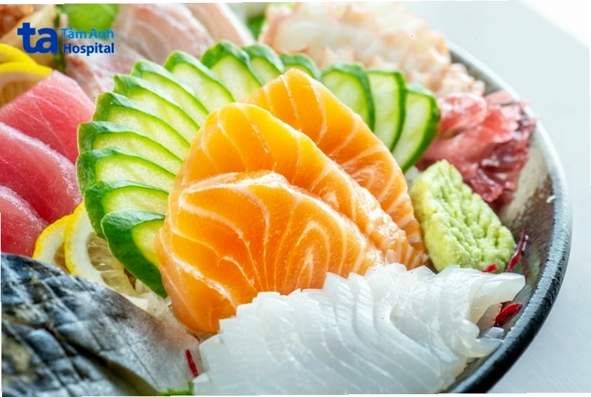Thịt, cá, trứng sống hoặc nấu chưa chín không tốt cho người ung thư phổi