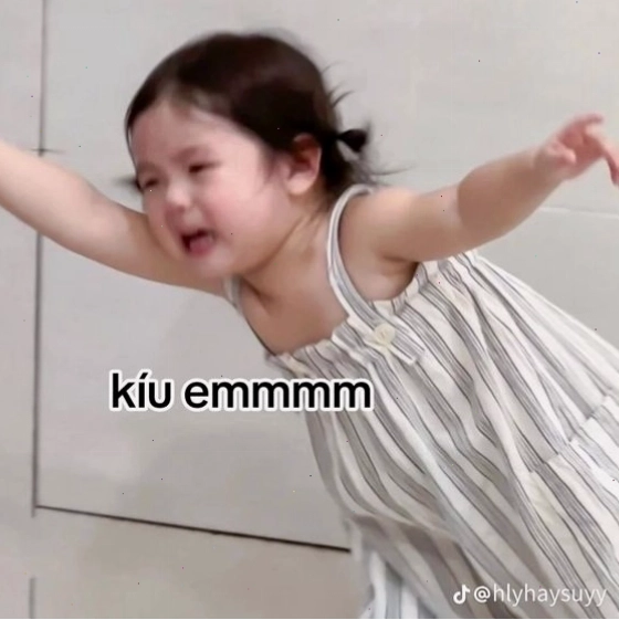 Tổng hợp các meme em bé dễ thương