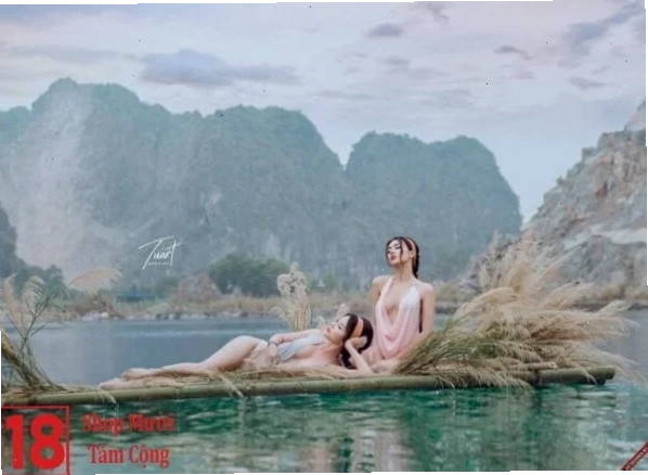 Vẻ đẹp cuốn hút của cô gái trong trang phục bikini mỏng
