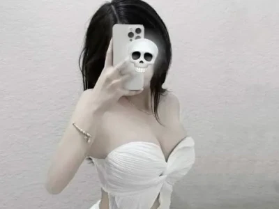 Ảnh Gái Xinh Mặc Váy Ngắn: Vẻ Đẹp Quyến Rũ và Năng Động