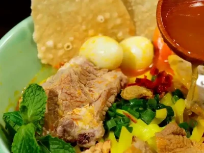 Khám phá tinh hoa ẩm thực miền Trung: Top món ngon đặc sản ai ăn cũng nhớ