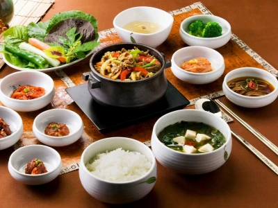 Khám phá tinh hoa ẩm thực: Top 30 món ăn truyền thống Hàn Quốc không thể bỏ lỡ